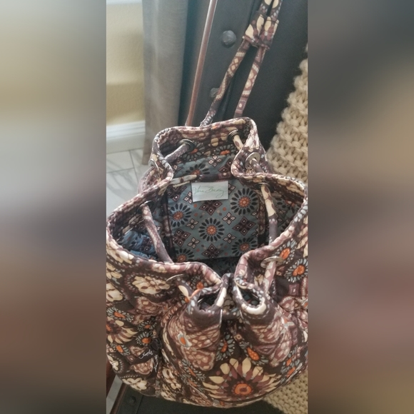 VB Backpack🌼 - Picture 4 of 5